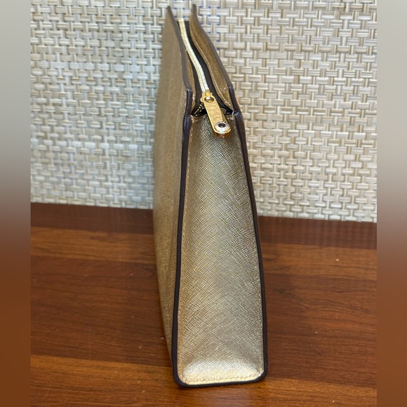 Henri Bendel New York West 57th Metallic Gold Saffiano Leather Cosmetic Clutch - Picture 5 of 13